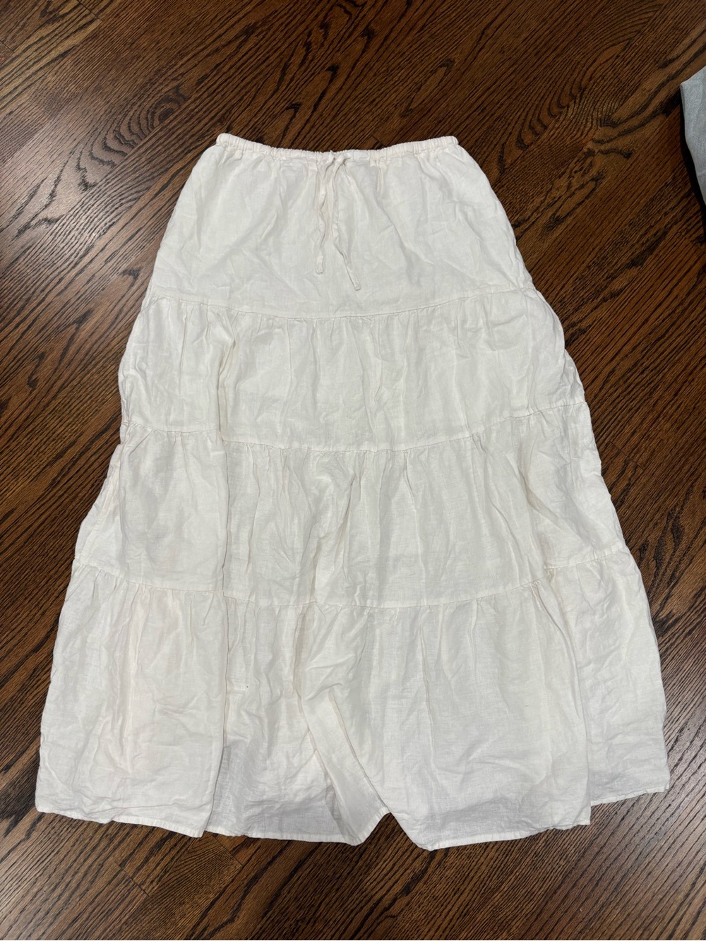White maxi skirt